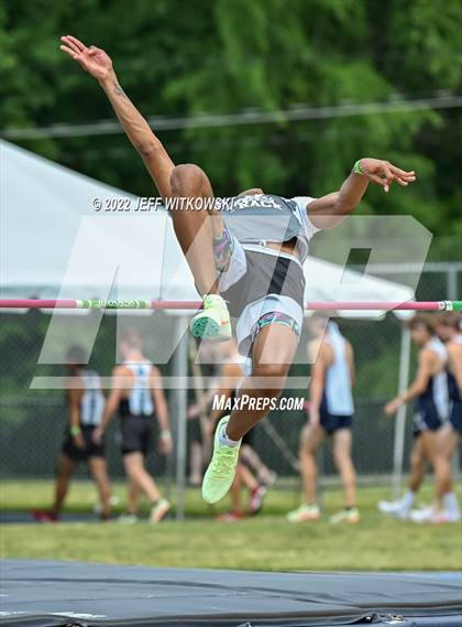 Thumbnail 1 in NCHSAA 1A/4A Track & Field Championship photogallery.