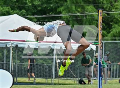 Thumbnail 2 in NCHSAA 1A/4A Track & Field Championship photogallery.
