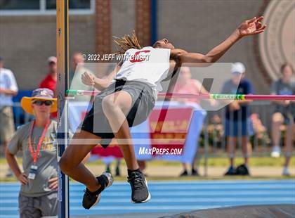 Thumbnail 3 in NCHSAA 1A/4A Track & Field Championship photogallery.