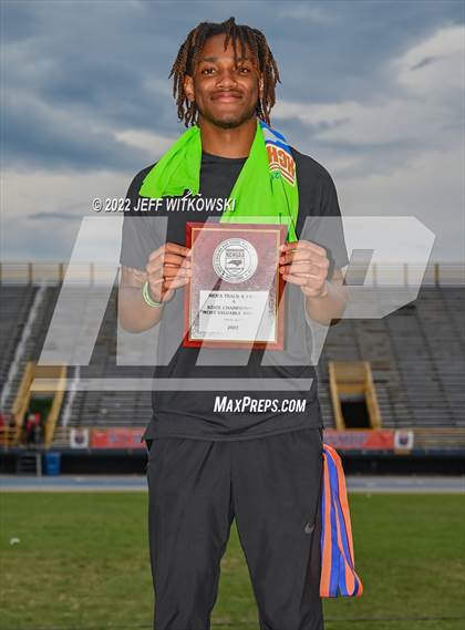 Thumbnail 1 in NCHSAA 1A/4A Track & Field Championship photogallery.