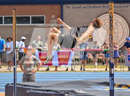 Thumbnail 3 in NCHSAA 1A/4A Track & Field Championship photogallery.