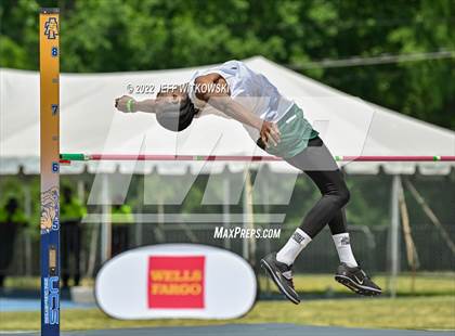 Thumbnail 3 in NCHSAA 1A/4A Track & Field Championship photogallery.