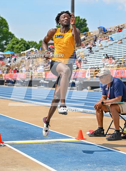 Thumbnail 3 in NCHSAA 1A/4A Track & Field Championship photogallery.