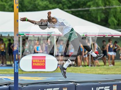 Thumbnail 1 in NCHSAA 1A/4A Track & Field Championship photogallery.