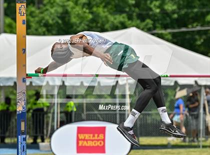 Thumbnail 2 in NCHSAA 1A/4A Track & Field Championship photogallery.