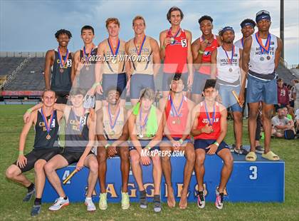 Thumbnail 2 in NCHSAA 1A/4A Track & Field Championship photogallery.