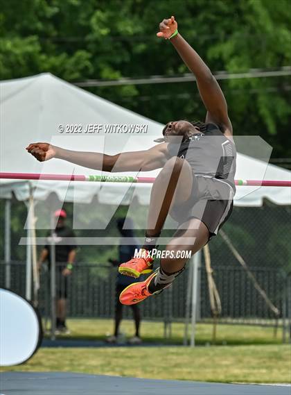 Thumbnail 3 in NCHSAA 1A/4A Track & Field Championship photogallery.