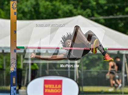 Thumbnail 1 in NCHSAA 1A/4A Track & Field Championship photogallery.