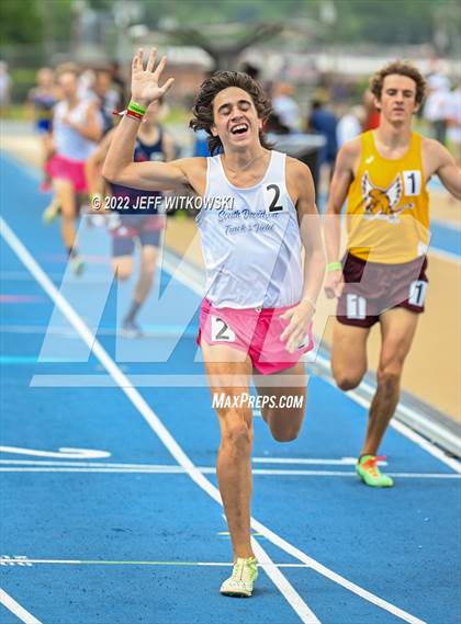 Thumbnail 2 in NCHSAA 1A/4A Track & Field Championship photogallery.