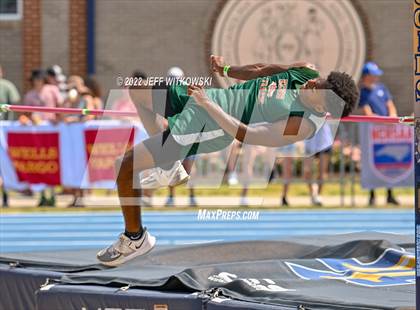 Thumbnail 2 in NCHSAA 1A/4A Track & Field Championship photogallery.