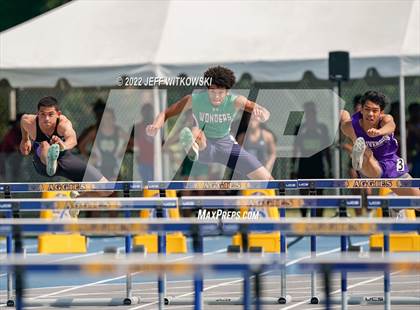 Thumbnail 3 in NCHSAA 1A/4A Track & Field Championship photogallery.