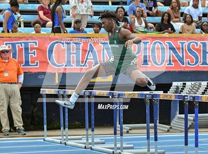 Thumbnail 3 in NCHSAA 1A/4A Track & Field Championship photogallery.