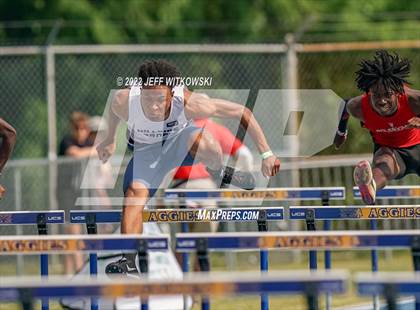 Thumbnail 1 in NCHSAA 1A/4A Track & Field Championship photogallery.