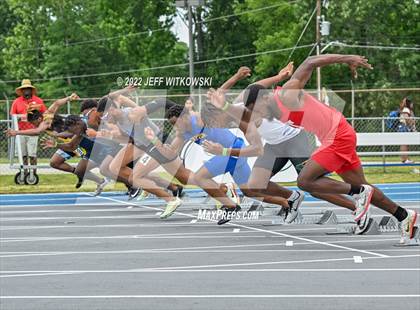 Thumbnail 3 in NCHSAA 1A/4A Track & Field Championship photogallery.