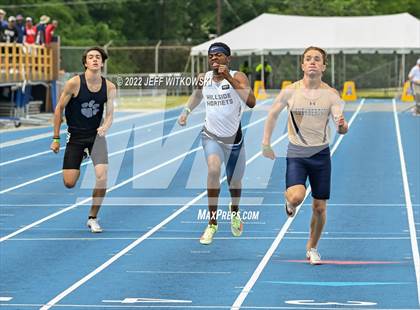 Thumbnail 2 in NCHSAA 1A/4A Track & Field Championship photogallery.