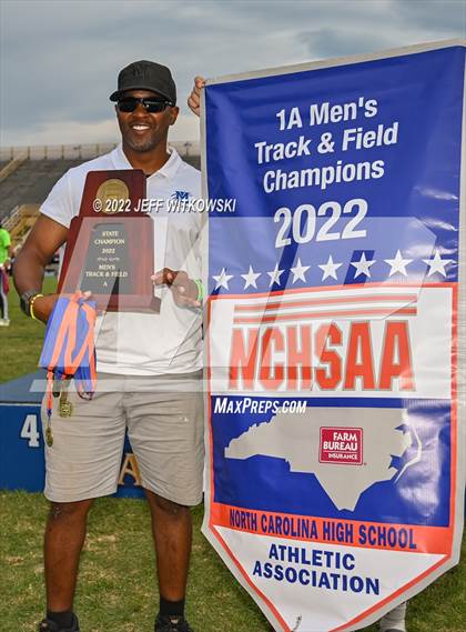 Thumbnail 2 in NCHSAA 1A/4A Track & Field Championship photogallery.