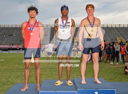 Thumbnail 1 in NCHSAA 1A/4A Track & Field Championship photogallery.