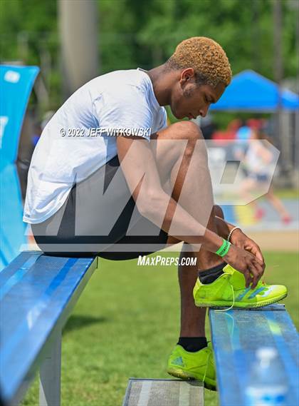 Thumbnail 2 in NCHSAA 1A/4A Track & Field Championship photogallery.