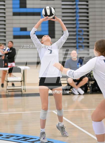 Thumbnail 2 in Willow Canyon vs. Odyssey Institute (Wolves Classic Volleyball Tournament) photogallery.