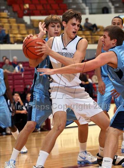 Thumbnail 3 in Bell @ Liberty Christian (Fantasy of Lights Tournament ) photogallery.