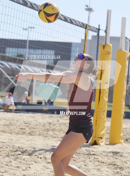 Thumbnail 2 in Cathedral Catholic vs. Torrey Pines (CIF SDS Open Division Final) photogallery.