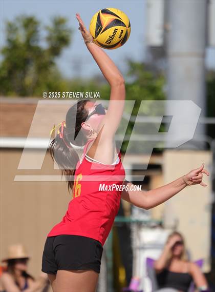 Thumbnail 3 in Cathedral Catholic vs. Torrey Pines (CIF SDS Open Division Final) photogallery.