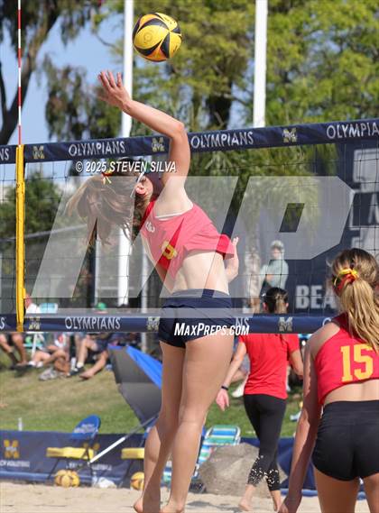 Thumbnail 3 in Cathedral Catholic vs. Torrey Pines (CIF SDS Open Division Final) photogallery.