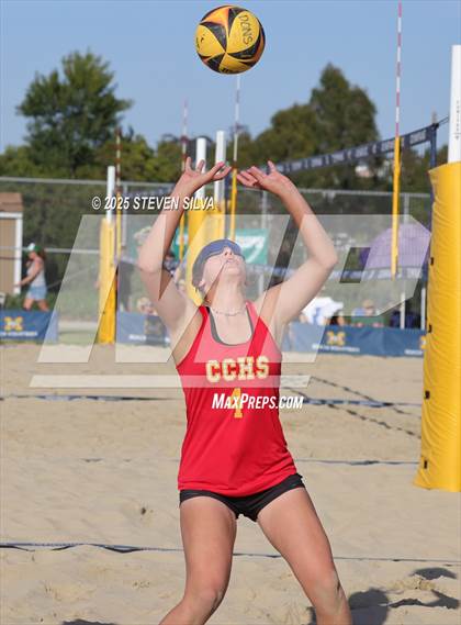 Thumbnail 3 in Cathedral Catholic vs. Torrey Pines (CIF SDS Open Division Final) photogallery.
