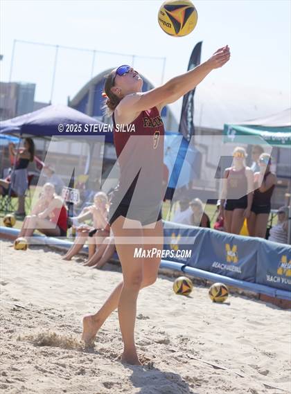 Thumbnail 3 in Cathedral Catholic vs. Torrey Pines (CIF SDS Open Division Final) photogallery.