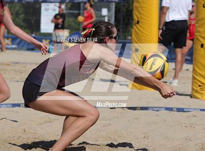 Thumbnail 2 in Cathedral Catholic vs. Torrey Pines (CIF SDS Open Division Final) photogallery.