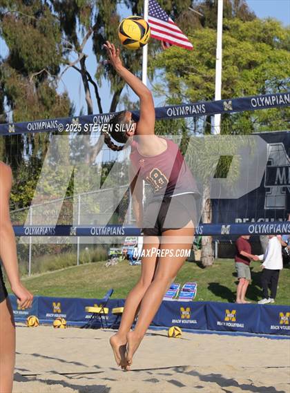 Thumbnail 2 in Cathedral Catholic vs. Torrey Pines (CIF SDS Open Division Final) photogallery.