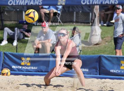 Thumbnail 3 in Cathedral Catholic vs. Torrey Pines (CIF SDS Open Division Final) photogallery.