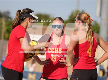 Thumbnail 2 in Cathedral Catholic vs. Torrey Pines (CIF SDS Open Division Final) photogallery.