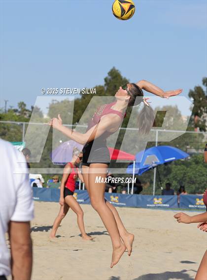 Thumbnail 3 in Cathedral Catholic vs. Torrey Pines (CIF SDS Open Division Final) photogallery.