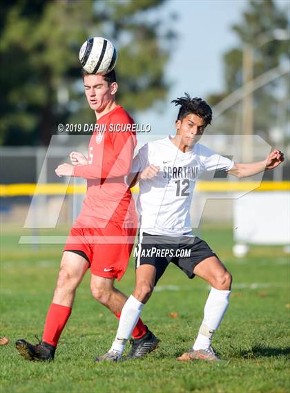 Thumbnail 3 in Villa Park vs. Redondo Union (Marina Tournament) photogallery.