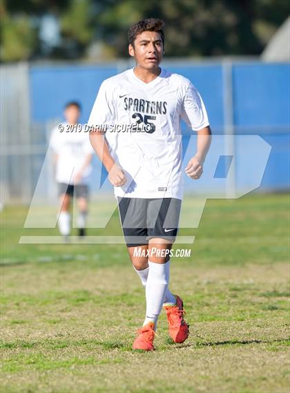 Thumbnail 3 in Villa Park vs. Redondo Union (Marina Tournament) photogallery.