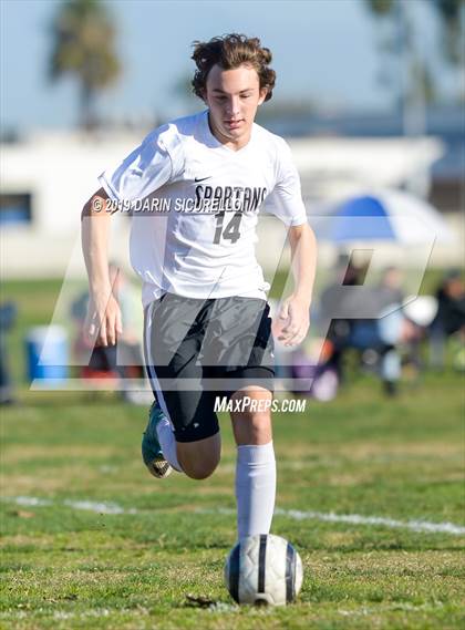 Thumbnail 3 in Villa Park vs. Redondo Union (Marina Tournament) photogallery.