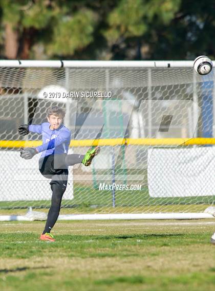 Thumbnail 2 in Villa Park vs. Redondo Union (Marina Tournament) photogallery.