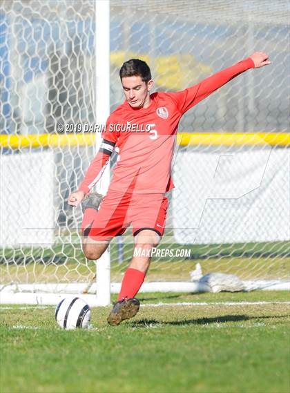 Thumbnail 2 in Villa Park vs. Redondo Union (Marina Tournament) photogallery.