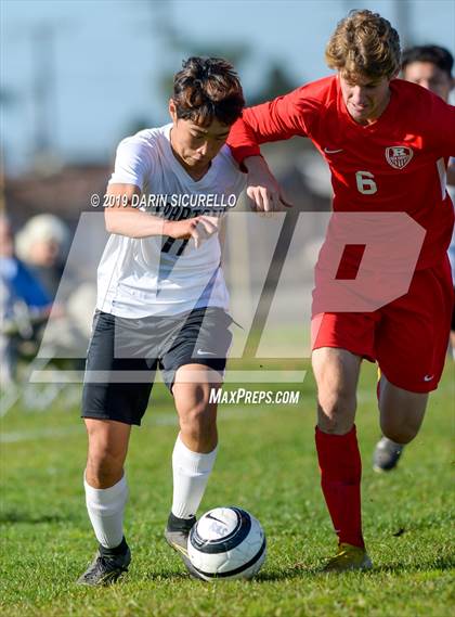 Thumbnail 2 in Villa Park vs. Redondo Union (Marina Tournament) photogallery.