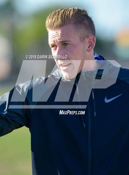 Thumbnail 3 in Villa Park vs. Redondo Union (Marina Tournament) photogallery.