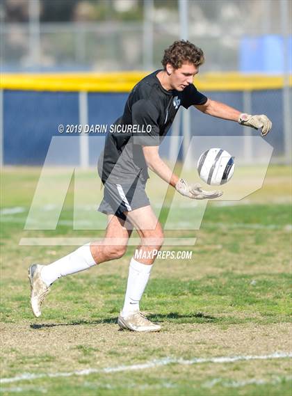 Thumbnail 2 in Villa Park vs. Redondo Union (Marina Tournament) photogallery.