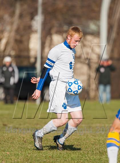 Thumbnail 1 in Lansing v Hoosick Falls (NYSPHSAA Class C Semifinal) photogallery.