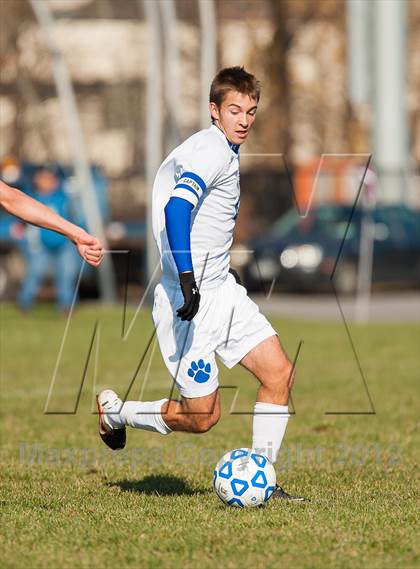 Thumbnail 3 in Lansing v Hoosick Falls (NYSPHSAA Class C Semifinal) photogallery.