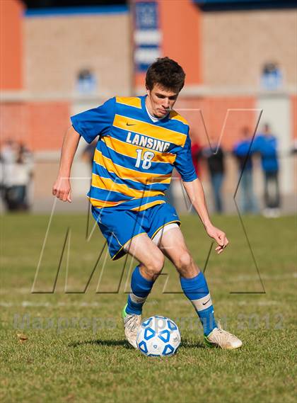 Thumbnail 1 in Lansing v Hoosick Falls (NYSPHSAA Class C Semifinal) photogallery.