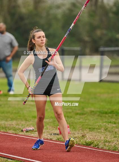 Thumbnail 1 in CCISD Ruben C Jordan Relays (Pole Vault) photogallery.
