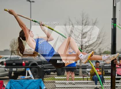 Thumbnail 2 in CCISD Ruben C Jordan Relays (Pole Vault) photogallery.