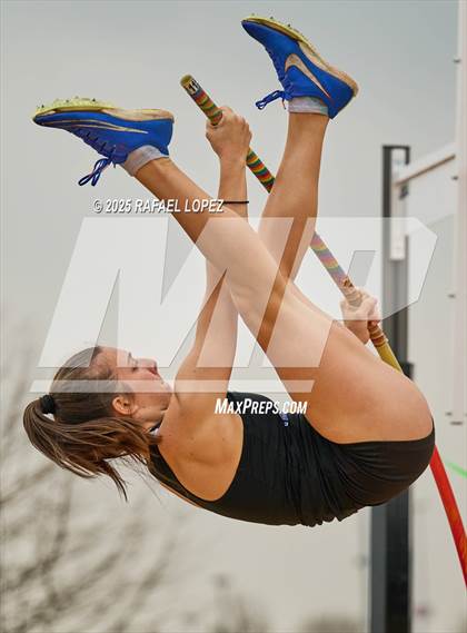 Thumbnail 1 in CCISD Ruben C Jordan Relays (Pole Vault) photogallery.