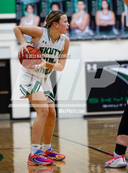 Thumbnail 1 in Duchesne @ Skutt Catholic photogallery.