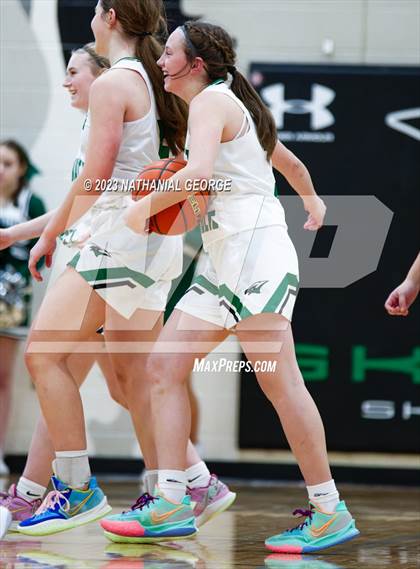 Thumbnail 3 in Duchesne @ Skutt Catholic photogallery.